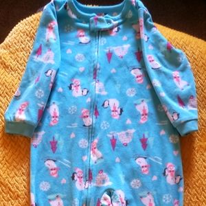 ❄ Carter's footed pajamas